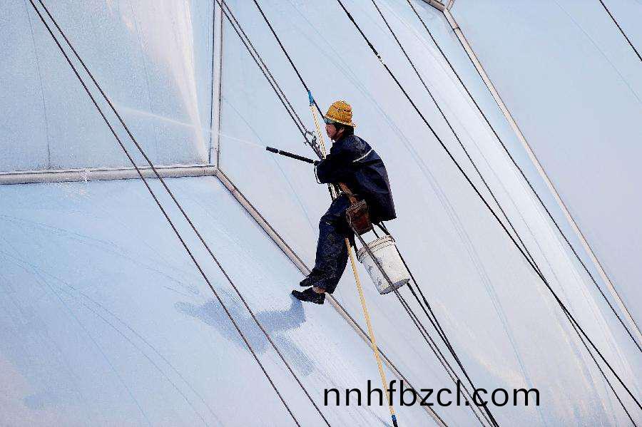 Ĥ�ṹ��������ѩ���α�����