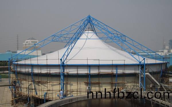 Ĥ�ṹ������ˮ�ؼӸǵĽṹ���ŵ�����Щ��